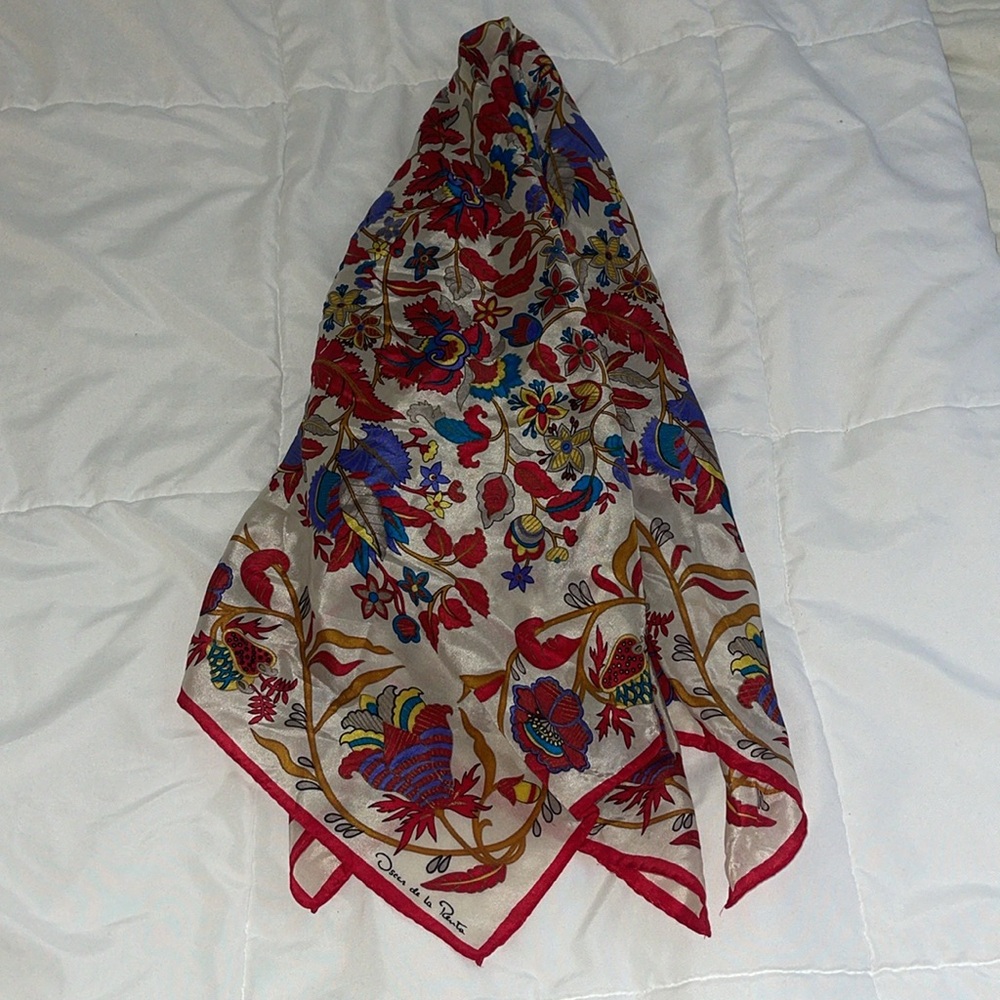 Oscar de la rents floral silk scarf - Picture 6 of 7